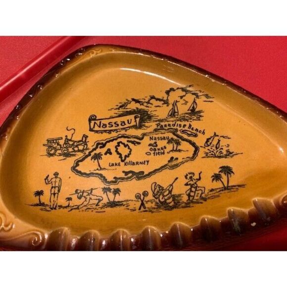 NASSAU VINTAGE ASHTRAY   - Picture 2 of 5